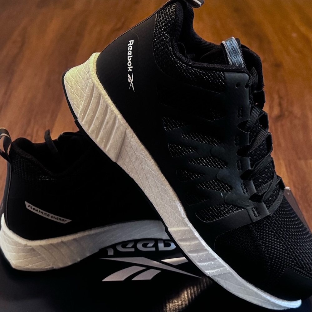 Mens “Brand New”Reebok Black and White Work Sneakers